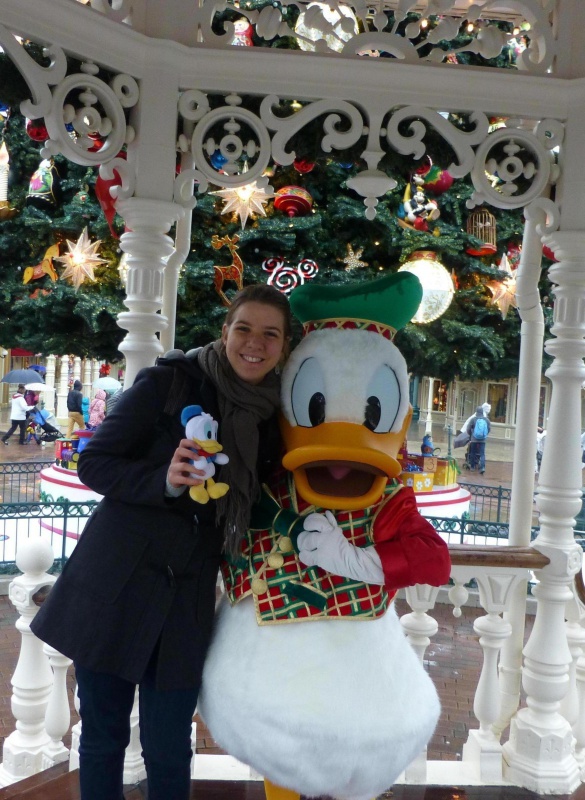 Vos photos avec les Personnages Disney - Page 9 362032CopiedeP1250304