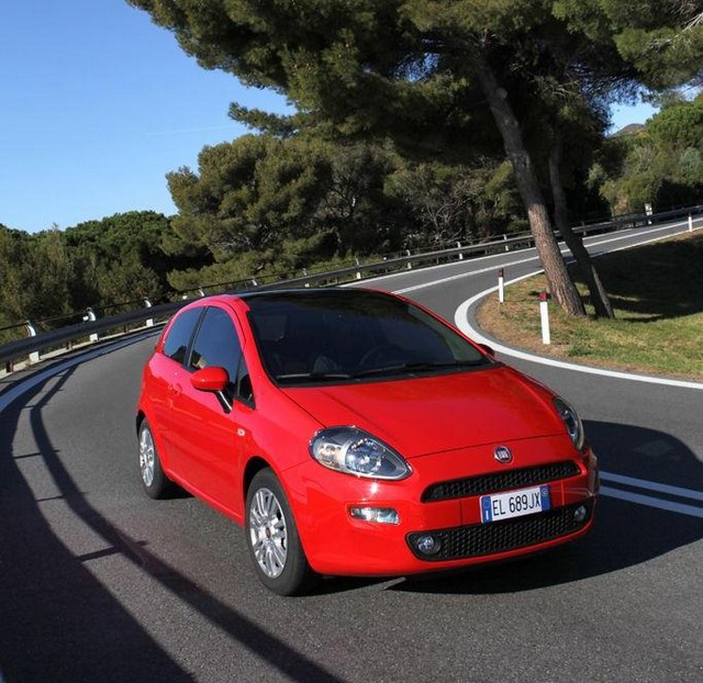 Fiat : évolution de son offre sur Panda, Panda 4x4, Punto et 500 362940FiatPuntoTwinAir1