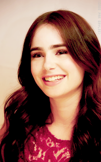 Lily Collins 364841L10