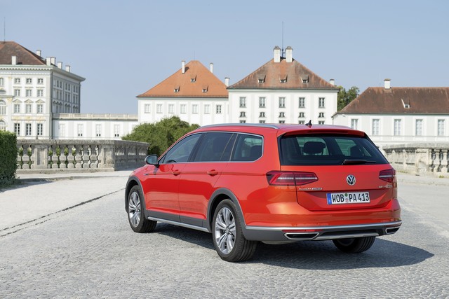 Nouvelle Passat Alltrack  371354thddb2015au01294large