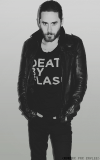 Jared Leto - Page 2 371433J59