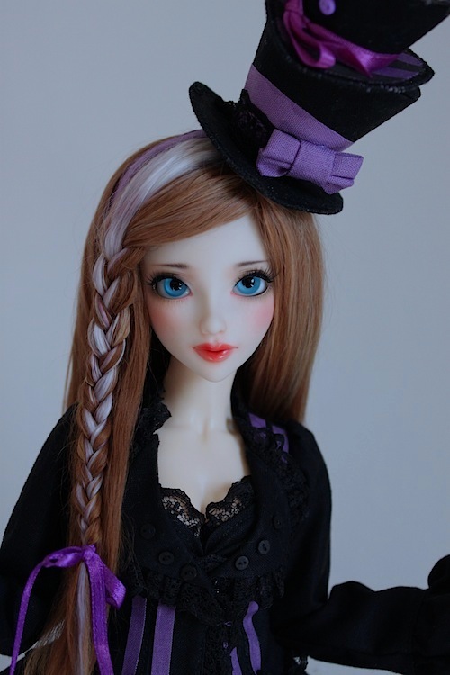 Elsa vous souhaite une Bonne Année (Enni Sensei's Dolls) p8 3734424Elonore