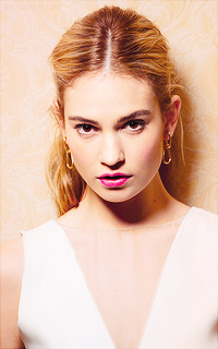 Lily James 3750124311