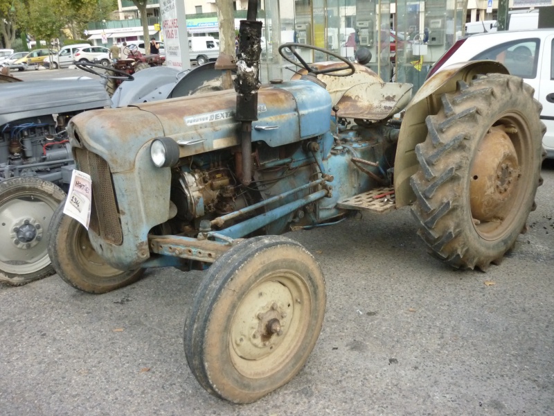 Défilé des vieux tracteurs 375032SENAS5Oct2014034