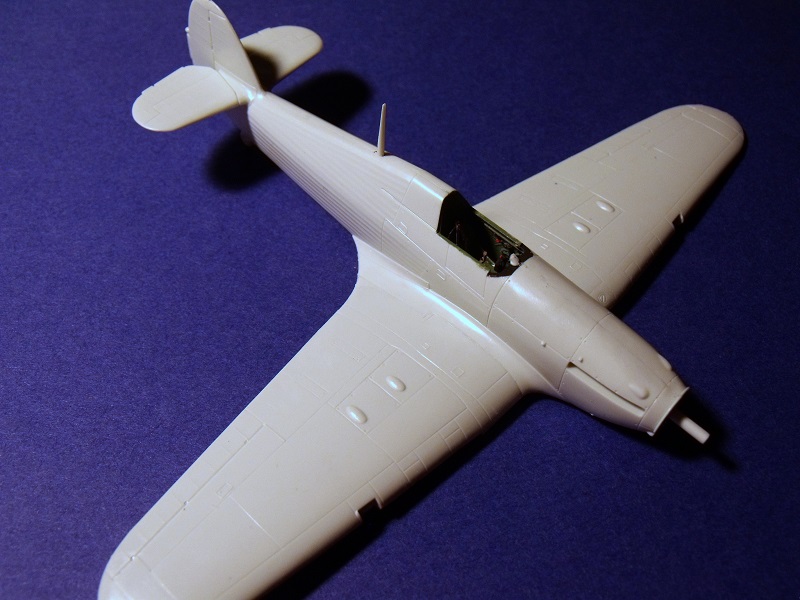 Hawker Hurricane Mk. IIc (Revell - 1/72ème) 378188HawkerHurricane026