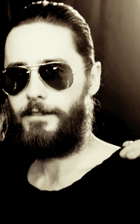 Jared Leto - Page 3 384669J46