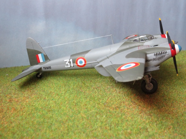 normandie - De Havilland DH98 Mosquito Normandie Niemen - Tamiya 1/72 402131170603Mosquito