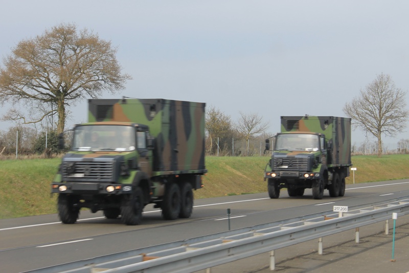 Camions de l'Armée - Page 5 402796IMG3429