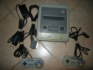 Lot Super nintendo Dezonner/switcher 50/60 hz + 9 jeux euro,7 jeux Sfc 404253DSCN3306