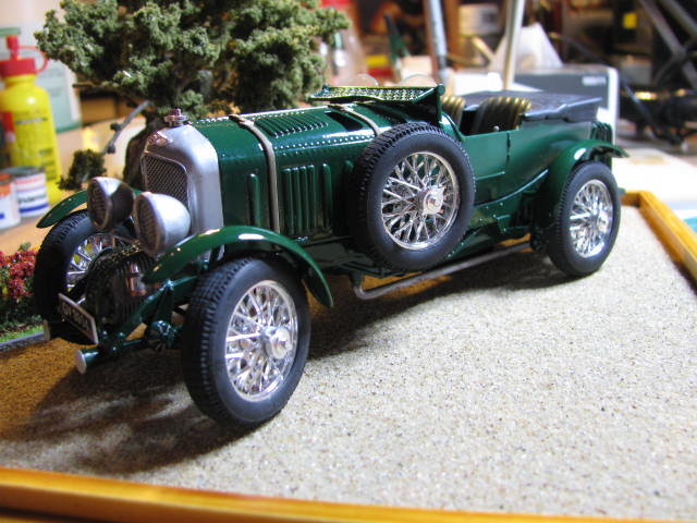 Débutante : Bentley Blower 1930 Frog 1/24 - Page 2 404387170Pourleplaisir