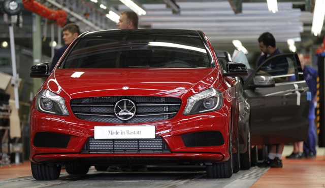 Mercedes Benz : Entrée en production de la Classe A 408943mercedesbenzaclassproduction3