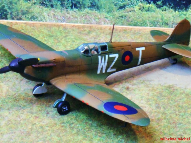 SPITFIRE MK.1 AIRFIX 411461DSCN7120Copier