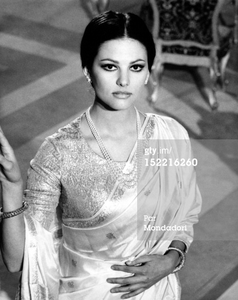 Claudia Cardinale - Page 10 423409152216260