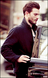 Ma petite galerie des horreurs - Page 8 426237JamieDornan1