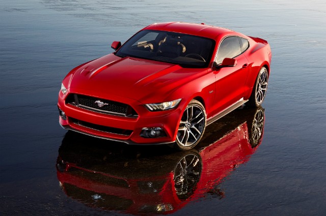 Ford révèle la nouvelle génération de la légendaire Mustang 426995NouvelleFordMustang