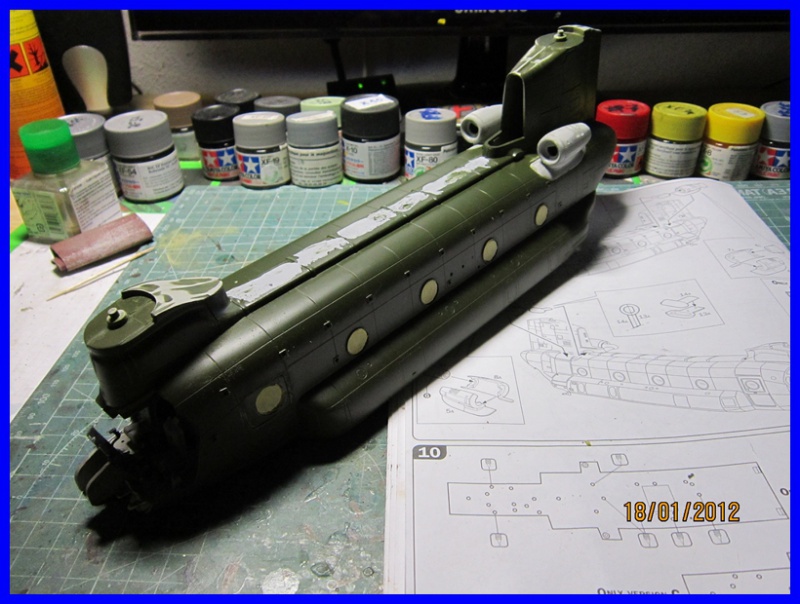 Chinook HC.1 (HC-47) [1/48 de ITALERI] 429851IMG0061800x600