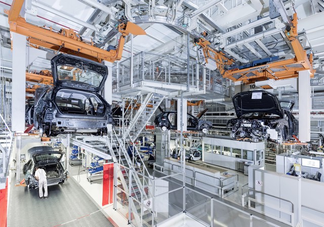 Sur la ligne d’assemblage : la production de l’Audi A3 Sportback e-tron  436636AU140784large