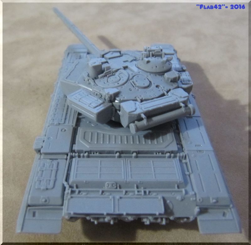 T90 Vladimir - Zvezda - 1/72ème 443851arrirecaisse