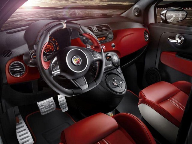 Présentation à Francfort de l'Abarth 595 « 50ème anniversaire »  446778AB59550Anniversario05