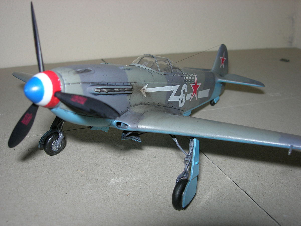 Yak3 Eduard Week end 1/48 449839montageyak36redim