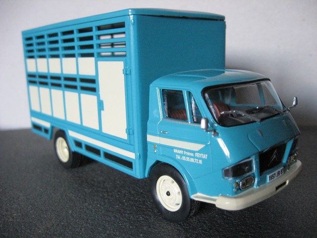 collection  ALTAYA" camions d'autrefois  "  au 1/43 - Page 8 456953IMG7732a