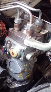 moteur reste accéléré  457685DSC0023