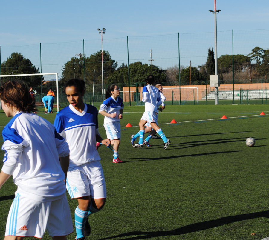 FEMININES DE L'OM : L'AVENIR LEUR APPARTIENT !!! UNE EQUIPE SE CONSTRUIT  2013  - Page 3 459674Photo049