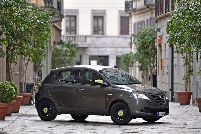 Lancia Ypsilon Elefantino 2014  460356LanciaYpsilonElefantino20146