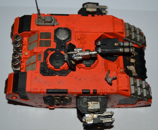 [CDA Armour] Nalhutta : Land Raider Crusader Blazing templars. 462687005