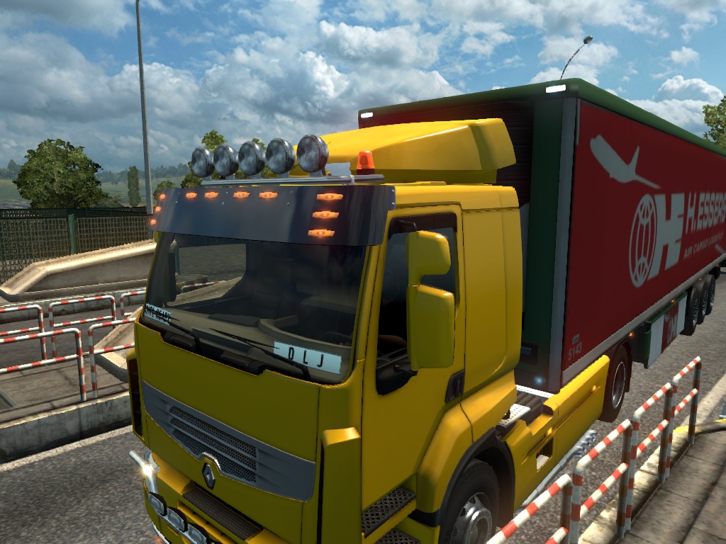 La carrière de DLJ. - Page 3 473282ets200018