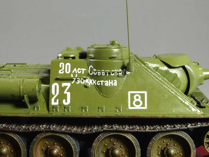 SU-100 - DRAGON 1/35 - Page 3 473678P1020860