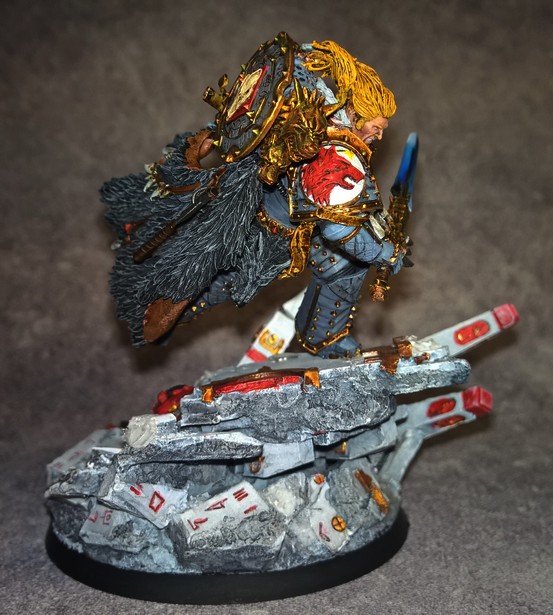 Space Wolves - Typhon... un peu particulier  - Page 3 473911Russ16