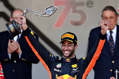 F1 GP de Monaco 2017 : Victoire Sebastian Vettel  4747292017GPdeMonacoDanielRicciardo