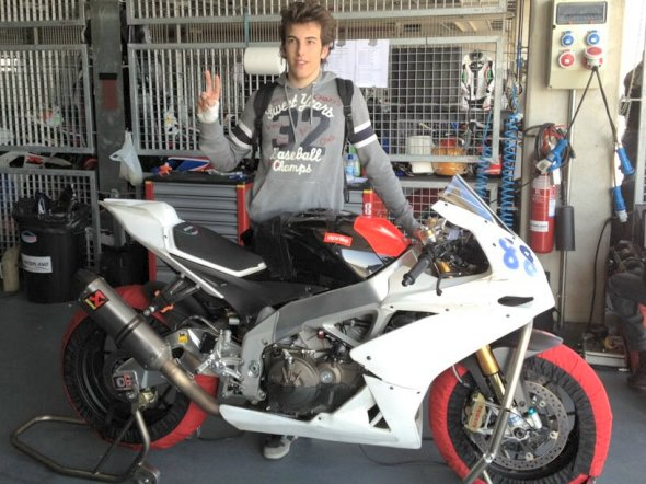 Aprilia RSV4, RSV4R, RSV4 APRC - Page 32 479303parzianiaragonrsv4