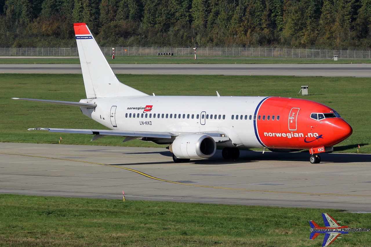 Aéroport de Genève Cointrin [GVA-LSGG]   - Page 2 480613boeing737norwegian4