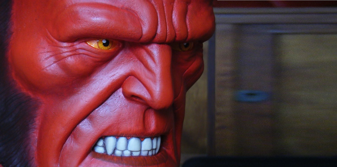 Hellboy buste ( life size) - Page 3 481043Helltease
