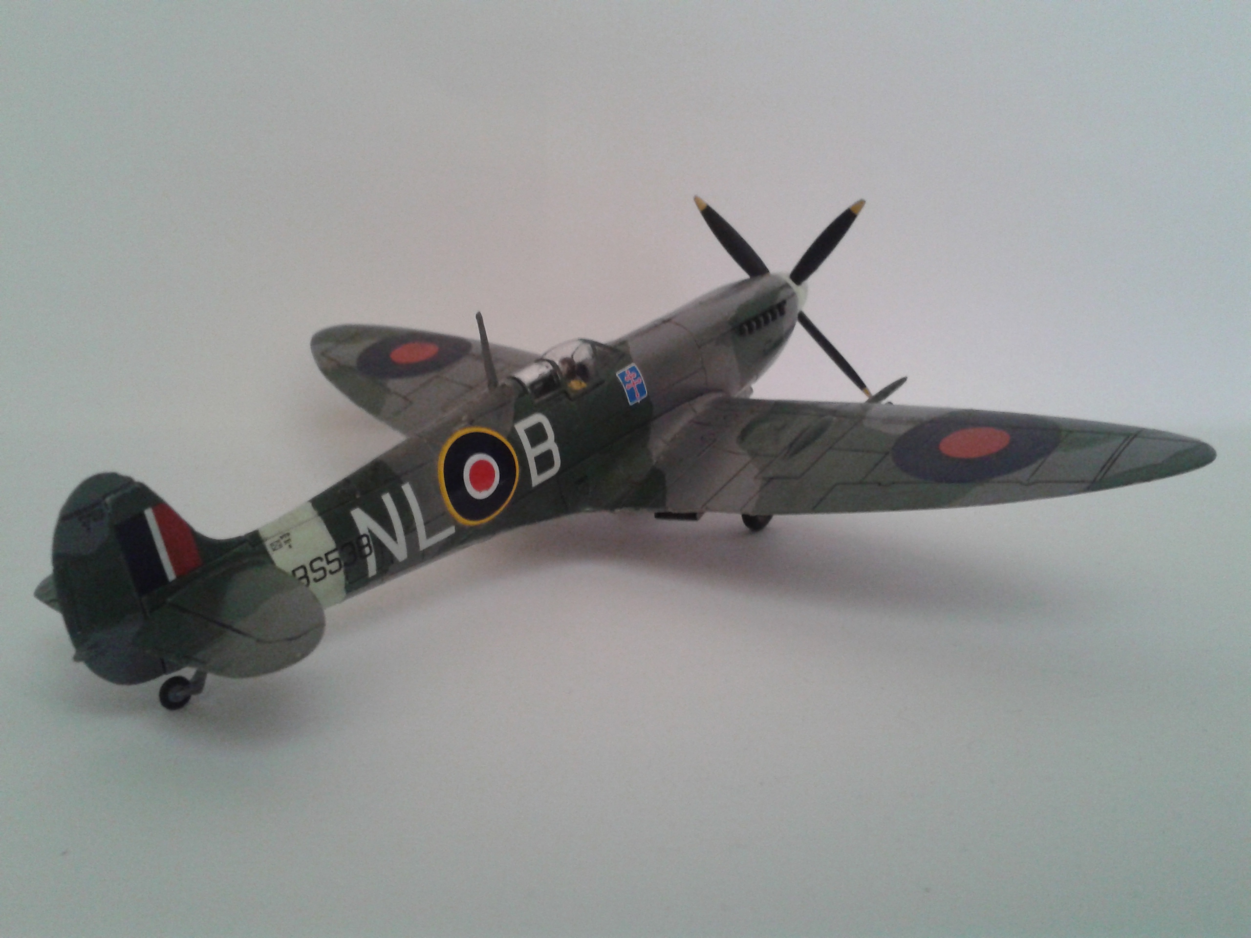 Spitfire Mk. IXC - Pierre Clostermann - Airfix 1/72 484048201607071147521