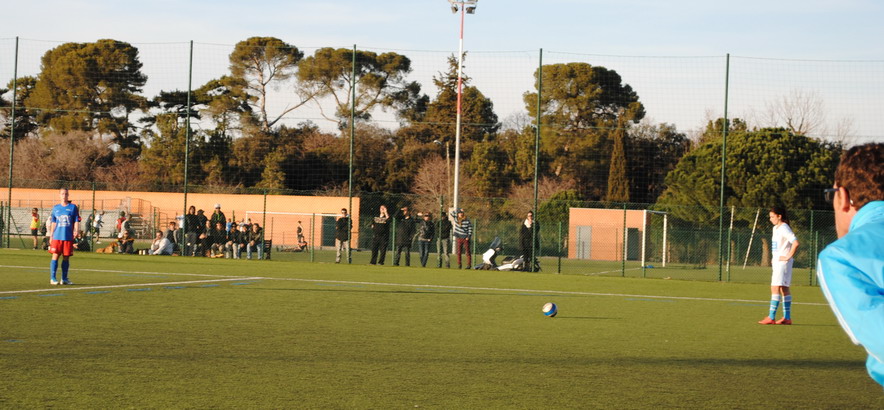 FEMININES DE L'OM : L'AVENIR LEUR APPARTIENT !!! UNE EQUIPE SE CONSTRUIT  2013  - Page 7 485566Photo121