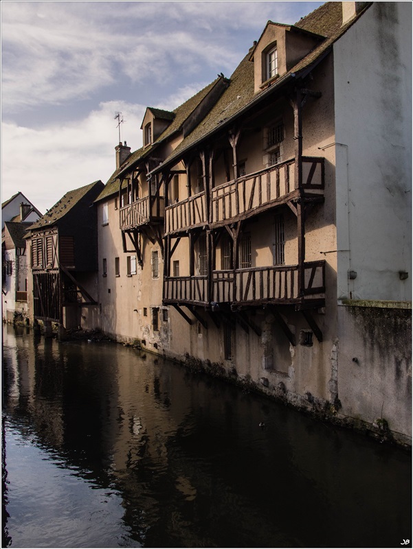 La Venise du Gatinais: les pieds dans l'eau 491160LR4P3040034