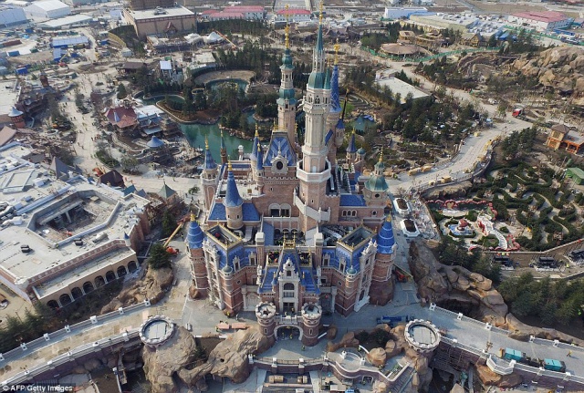 Shanghai Disneyland (2016) - Le Parc en général - Page 25 491209w83