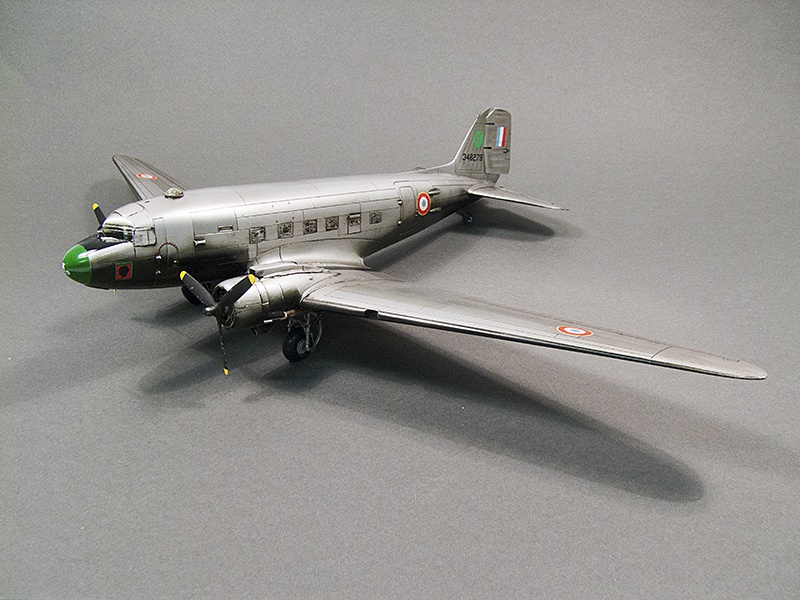 [AIRFIX] DOUGLAS C47 Groupe de transport GT 2/63 SENEGAL INDOCHINE 1954 Réf A07008 494783DSCF2535