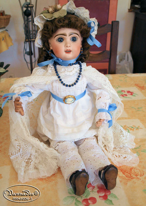 Les poupées en porcelaines de vannades 499145585