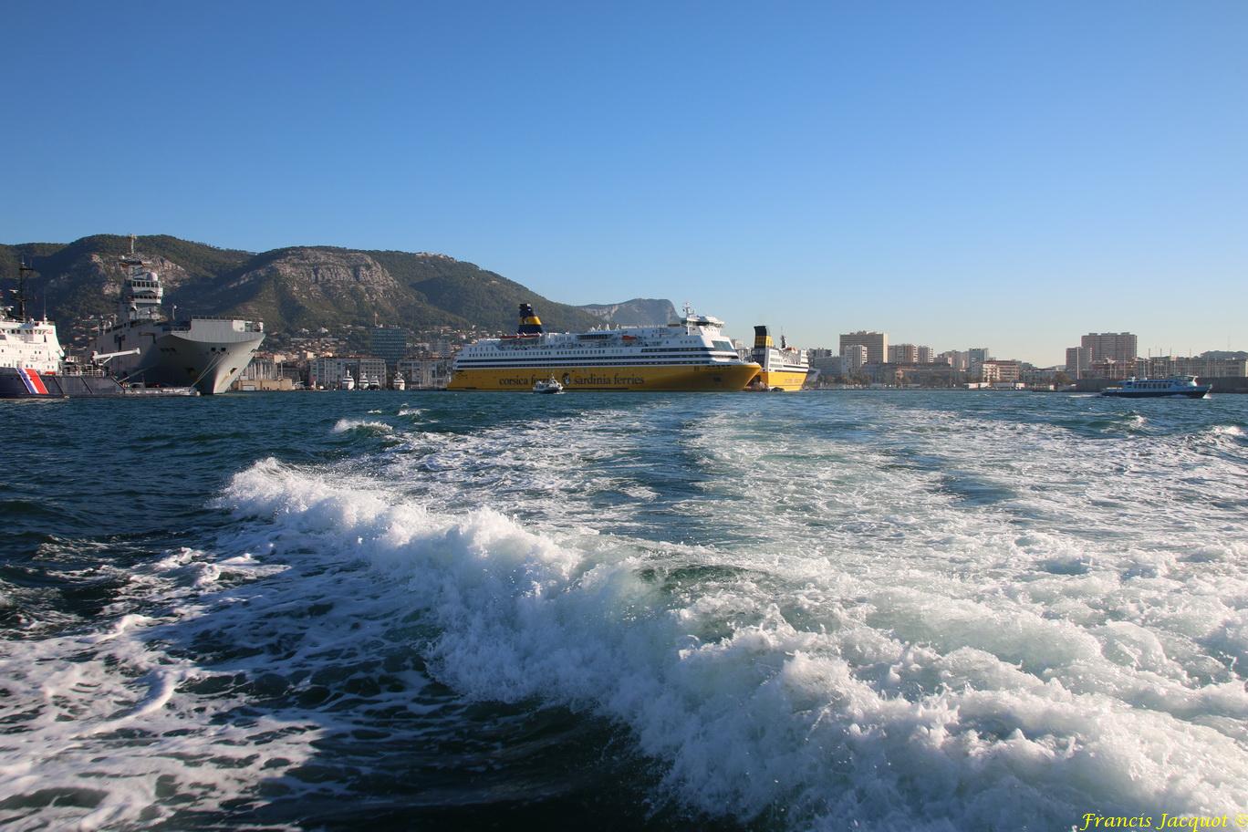 [Les Ports Militaires de Métropole] Visite de la rade de Toulon - Page 6 515202736