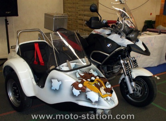 (vendu) vends 2 valises alu et 1 top-case trax Sw-Mothec alu 517305SalonSideCar2008BMWR1200GSEMLstpz