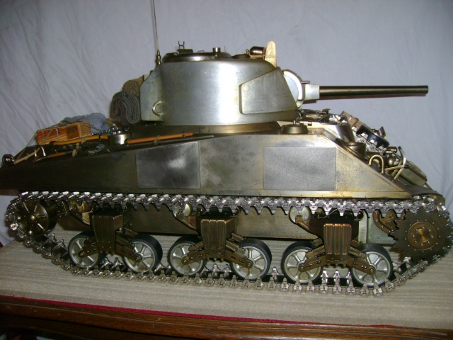 Sherman M4 A2   Travail d'Orfèvre Mécanique 519646DSC00422
