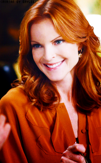 Marcia Cross 52354860M9