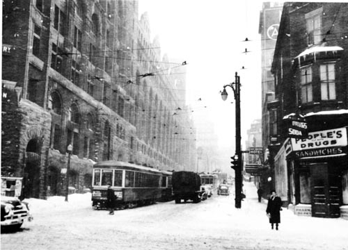 Les années 20 à 70 : photos et vidéos d'époque (partie 1) - Page 26 525016montreal