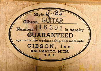 suite de chiffres en image - Page 8 53030812575GibsonJ185guitarlabelLG