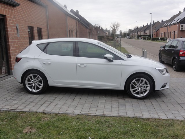 [Aguilo] Seat Leon III Style TDI 530689DSC01943