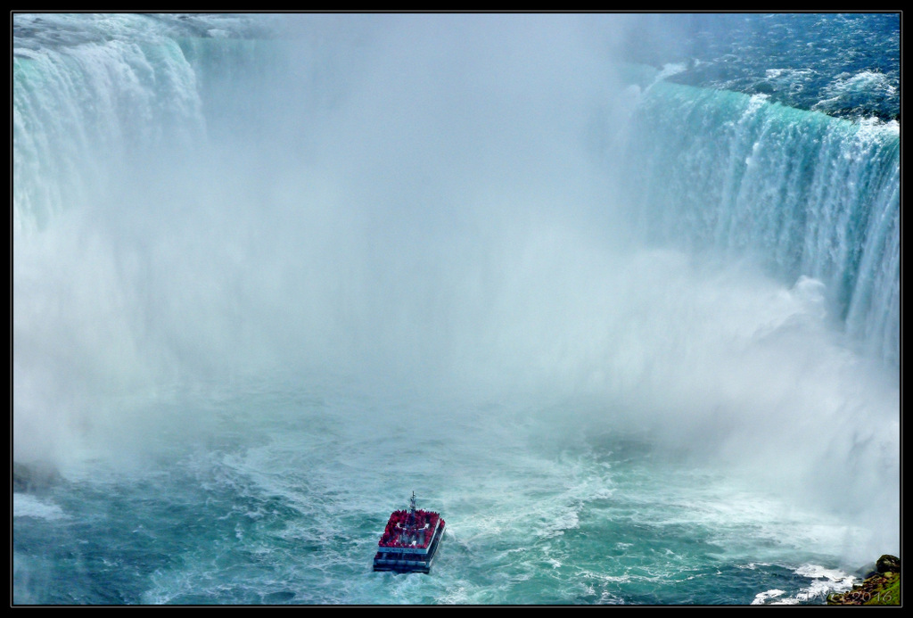 Les chutes du Niagara 531025can030133aout2016